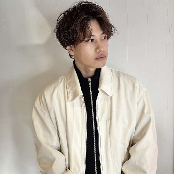 HAIR & MAKE EARTH 会津若松店【ヘアメイクアース アイズワカマツテン】のスタッフ紹介。増井佑馬