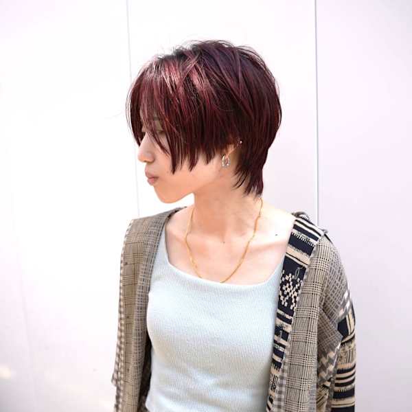 ハンサムショート/前下がり/レッドカラー