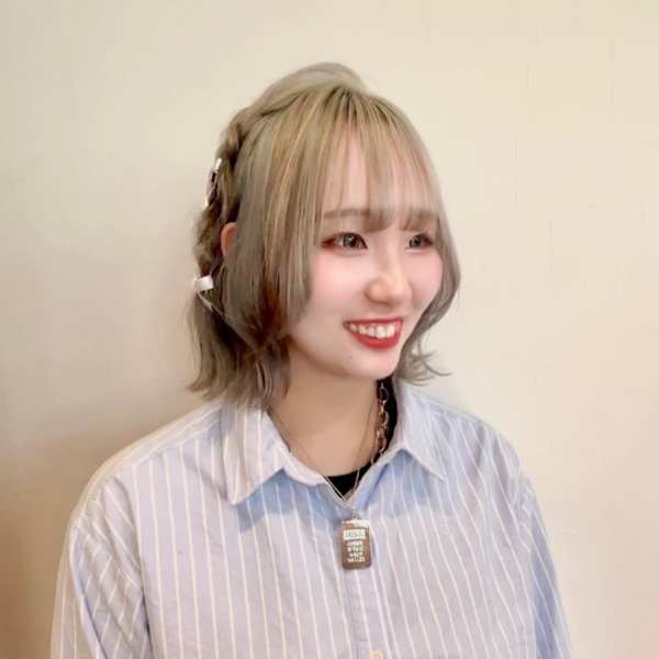 HAIR & MAKE EARTH 会津若松店【ヘアメイクアース アイズワカマツテン】のスタッフ紹介。渡部優衣