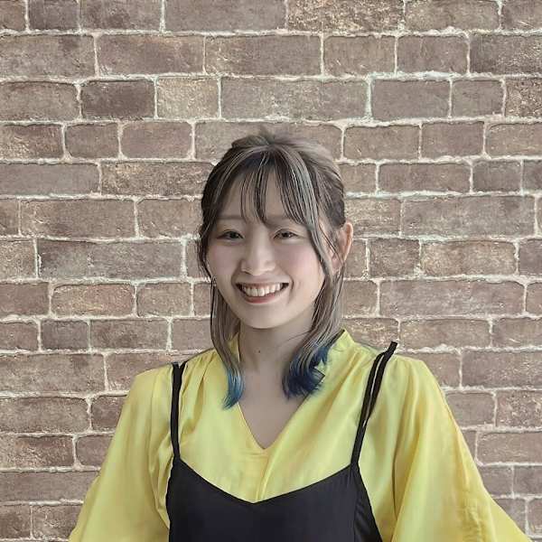 Lusso chiaro　西池袋店【ルッソチアロ　ニシイケブクロテン】のスタッフ紹介。鶴田　あゆか