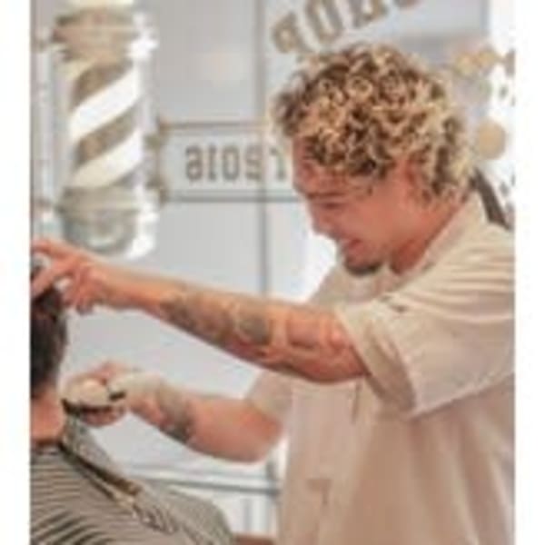 BARBERSHOP DALIE【バーバーショップダリー】【バーバーショップ ダリー】のスタッフ紹介。Yuta