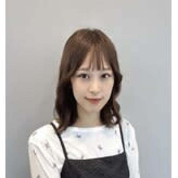 Agu hair mona 米子駅前店【アグ ヘアー モナ】【アグ ヘアー モナ ヨナゴエキマエテン】のスタッフ紹介。岡田はる