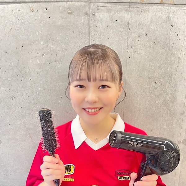 TIENA Beauty Smart Salon ONE FUKUOKA BLDG.店【ティエナビューティースマートサロン ワンフクオカビルディングテン】のスタッフ紹介。左野結菜【天神】