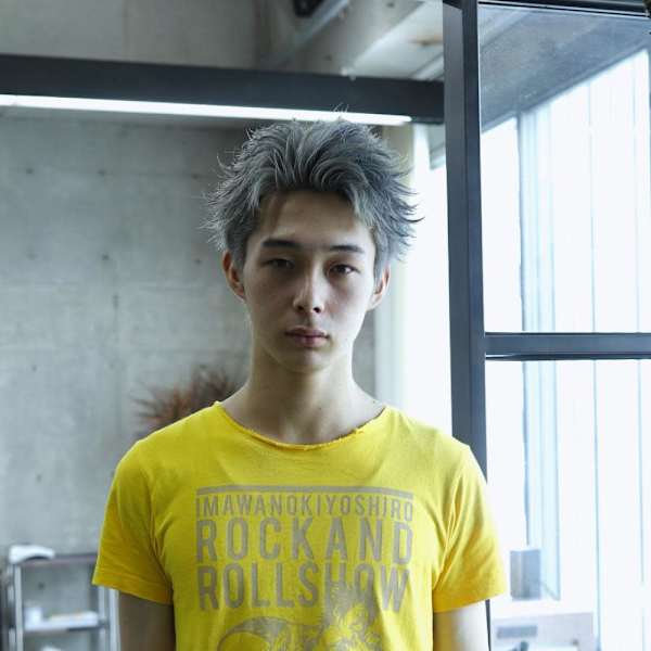 ハイトーン×スパイキーショート