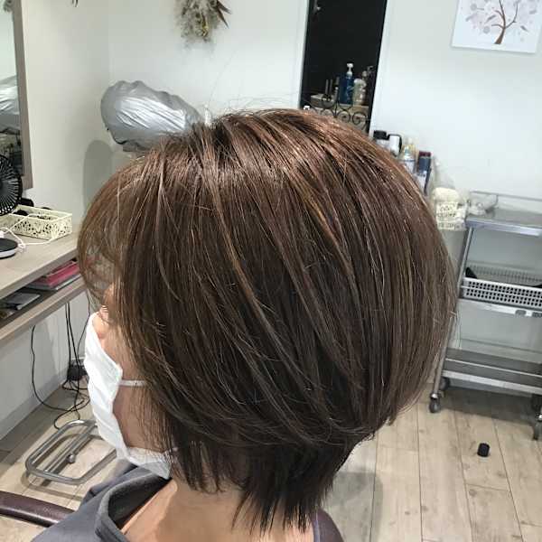 ショートボブ