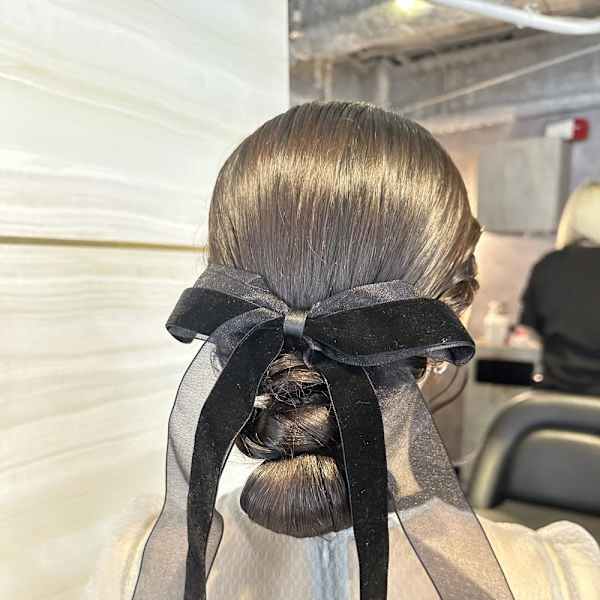 《HIna》タイトシニヨン