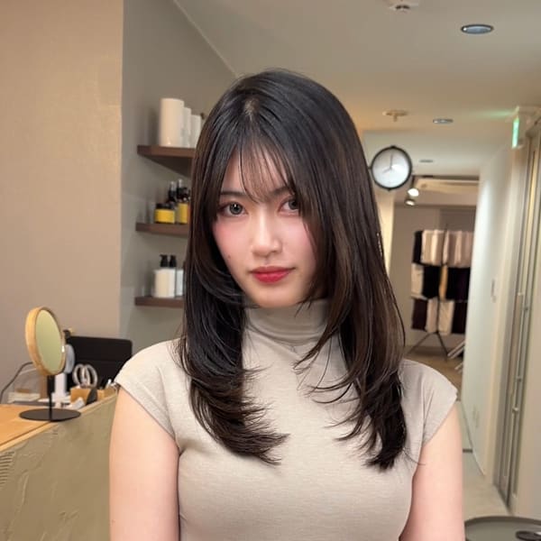 ★夏韓国ヘアレイヤーカット前髪顔周りくびれヘアハッシュカット