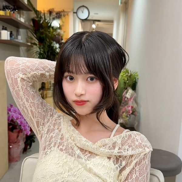 ★夏韓国ヘアハッシュカットレイヤーカット前髪顔周り結んで可愛