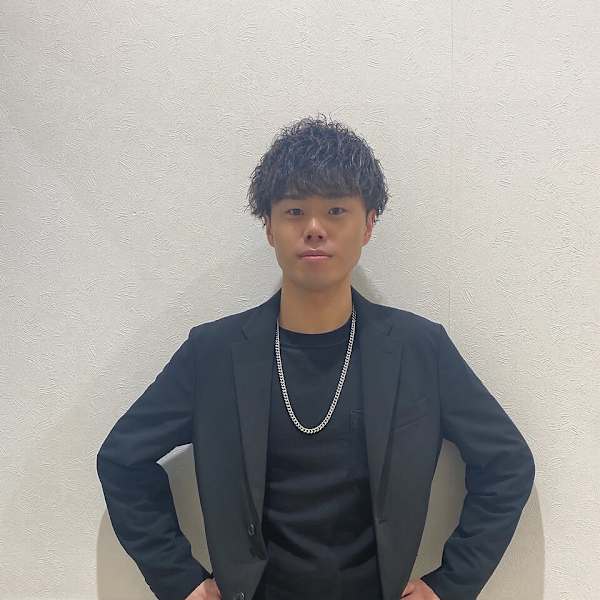 Juicy Hair 八尾店【ジューシーヘアーヤオテン】のスタッフ紹介。横関 宏汰郎