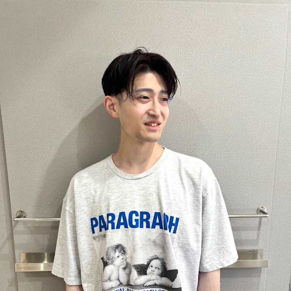 AUTHEN.HAIR【オーセンヘアー】のスタッフ紹介。齋藤 優