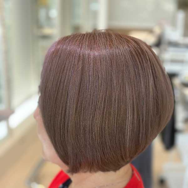 白髪ぼかしショートボブ