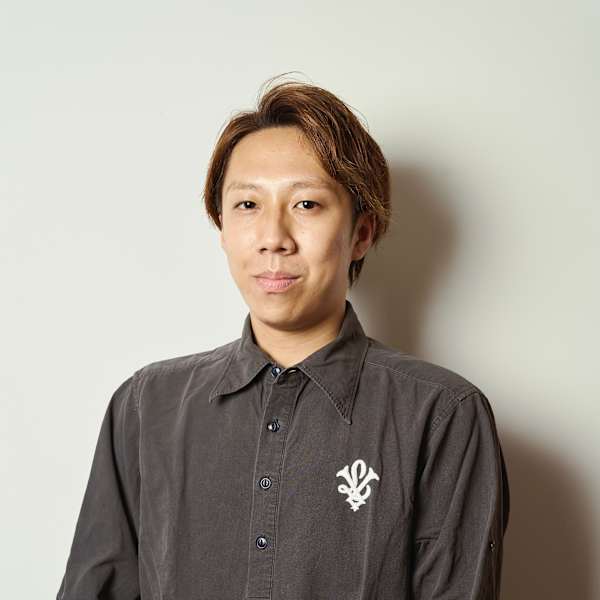 LAVIE NEWSTANDARDBARBER 浜松町本店【ラヴィニュウスタンダードバーバー ハママツチョウホンテン】のスタッフ紹介。TAKASE TAICHI