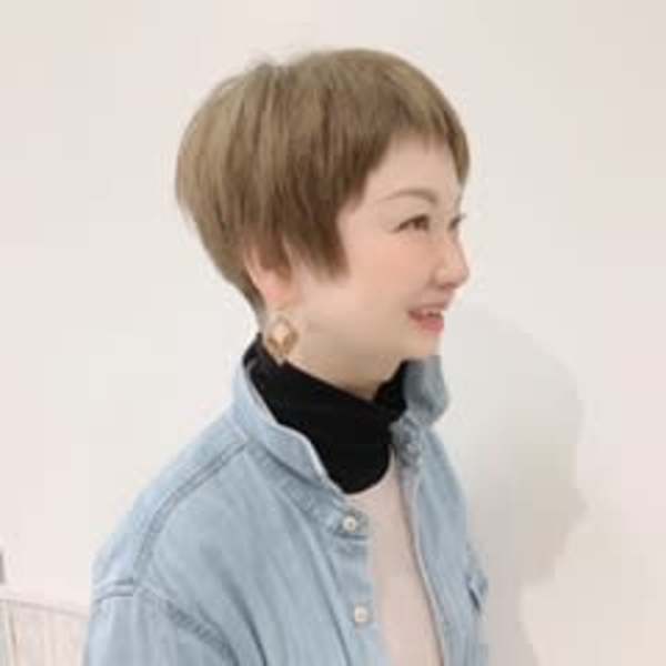 REVE 栃木店【レーヴトチギテン】のスタッフ紹介。藤掛 千恵美