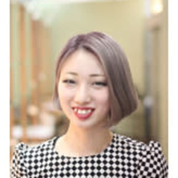 Ondine 三軒茶屋店【オンディーヌサンゲンヂャヤテン】のスタッフ紹介。二階堂 玲奈