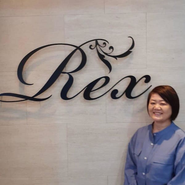 Rex 小倉駅前店【レックスコクラエキマエテン】のスタッフ紹介。宮上 美和