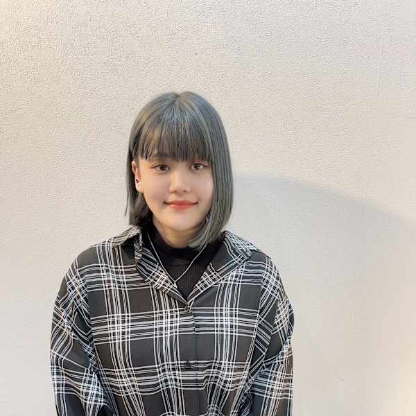 ACCOLE milieu【アコレヘアメイクミリュー】のスタッフ紹介。亜純