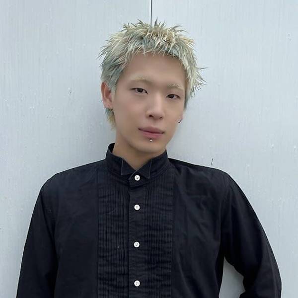Kingsbury United【キングスベリーユナイテッド】のスタッフ紹介。SIN