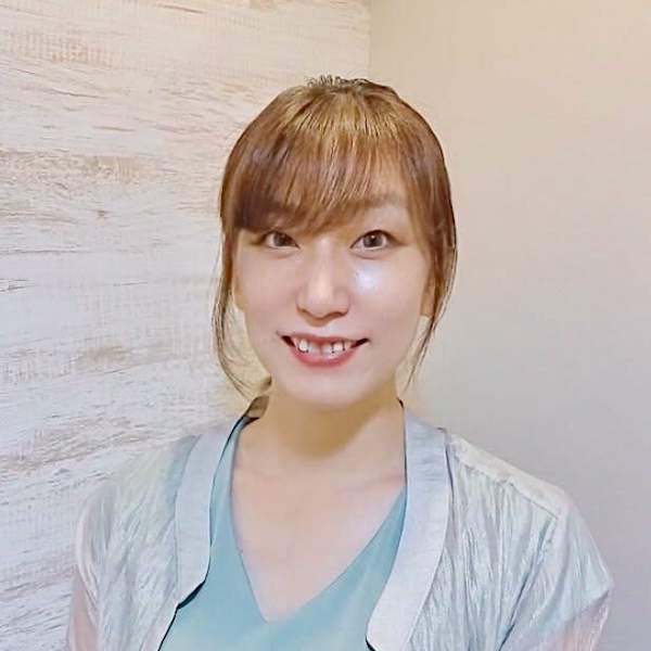 髪質改善ヘアエステ Reve 【レーヴ】【カミシツカイゼンヘアエステ レーヴ】のスタッフ紹介。山本