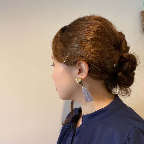 ALLEN hair 甲南本通り店【アレンヘアー】【アレンヘアーコウナンホンドオリテン】のスタッフ紹介。アキ