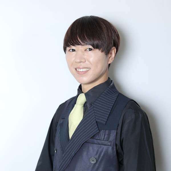 LAVIE NEW STANDARD BARBER 五反田店【ニュウスタンダードバーバーゴタンダテン】のスタッフ紹介。INOUE SHOTA