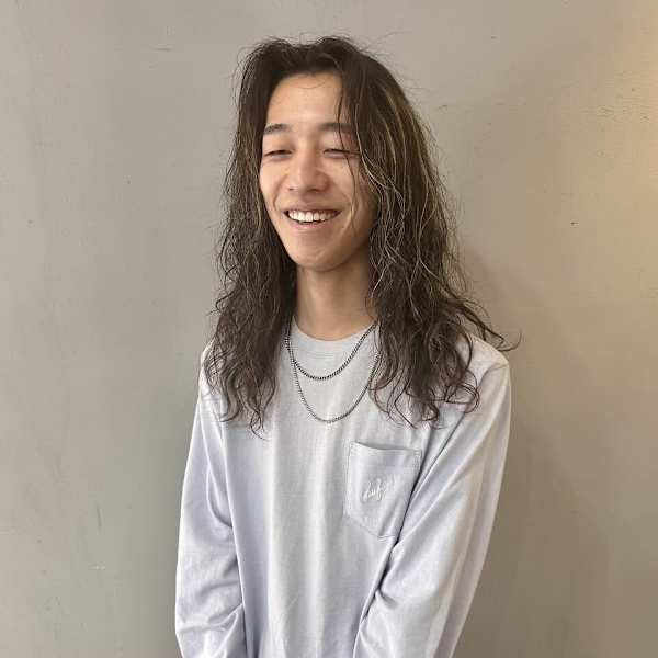laki at salon【ラキアットサロン】のスタッフ紹介。榊谷　一希