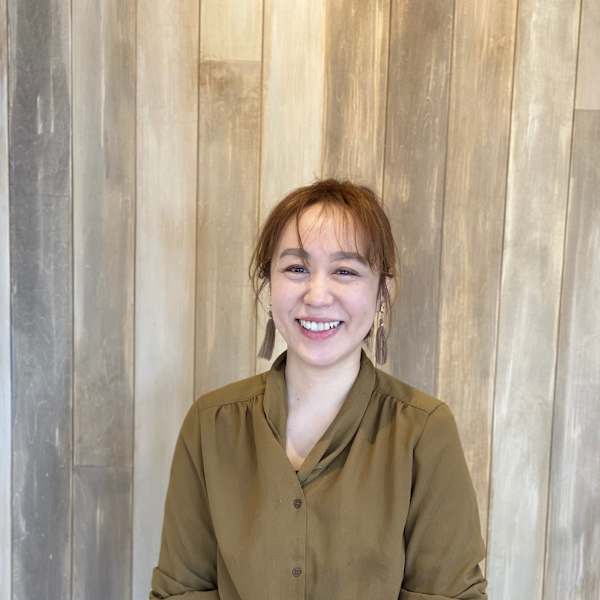 HAIR & MAKE EARTH　志木店【ヘアメイクアースシキテン】のスタッフ紹介。池田美紀