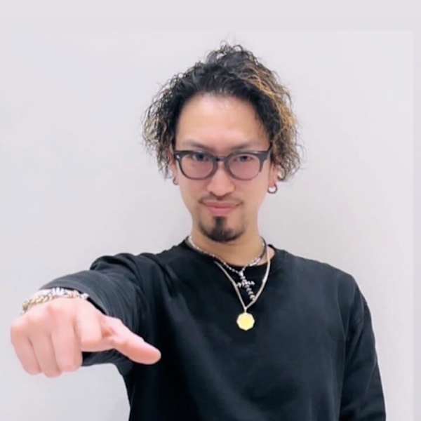 ヘアー＆メイク ルナルナ 明和店【ヘアーメイクルナルナメイワテン】のスタッフ紹介。HIRO 村井