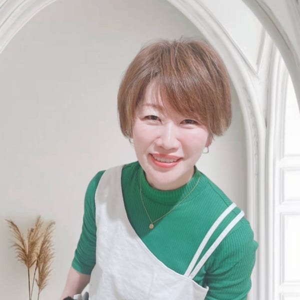 Lien 飾磨【リアンシカマ】のスタッフ紹介。安原 朋子