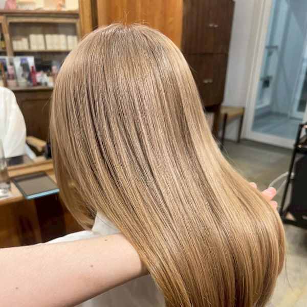 王道ミルクティーベージュ/ハイトーンカラー/ブリーチカラー