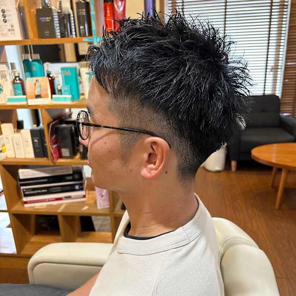 大人気メンズビジネスツーブロックショート大人カッコいい黒髪|no.B