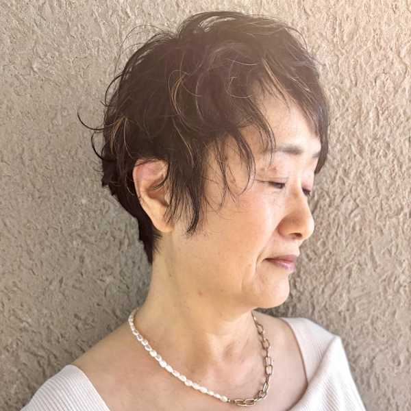 50代60代癖を活かすショート