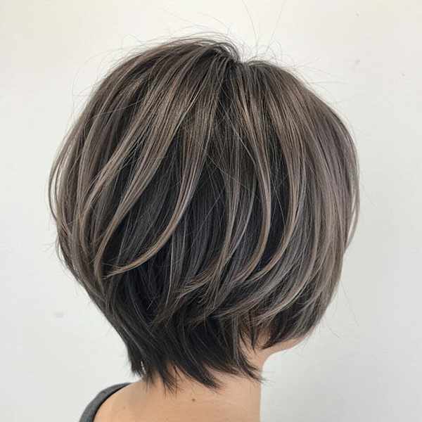 #白髪ぼかし　#グレイカラー　#くびれショート