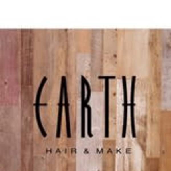 HAIR & MAKE EARTH 佐賀鳥栖店【ヘアメイクアース サガトステン】のスタッフ紹介。牛島 彩貴