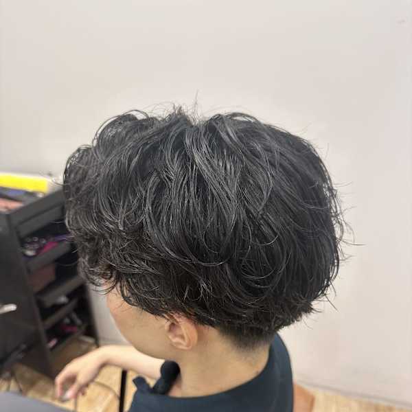 メンズパーマ/スパイラル/特殊パーマ/ビジネスパーマ|Oli by ohana【オリ バイ オハナ】