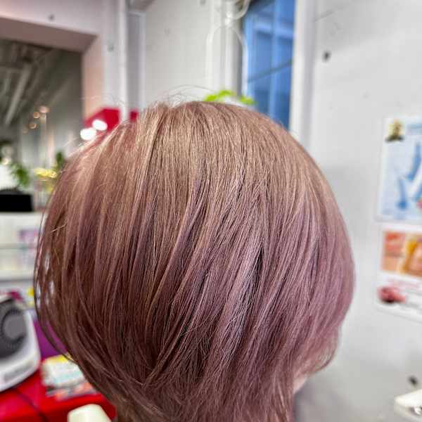 【白髪染め】ピンクベージュのショートレイヤー
