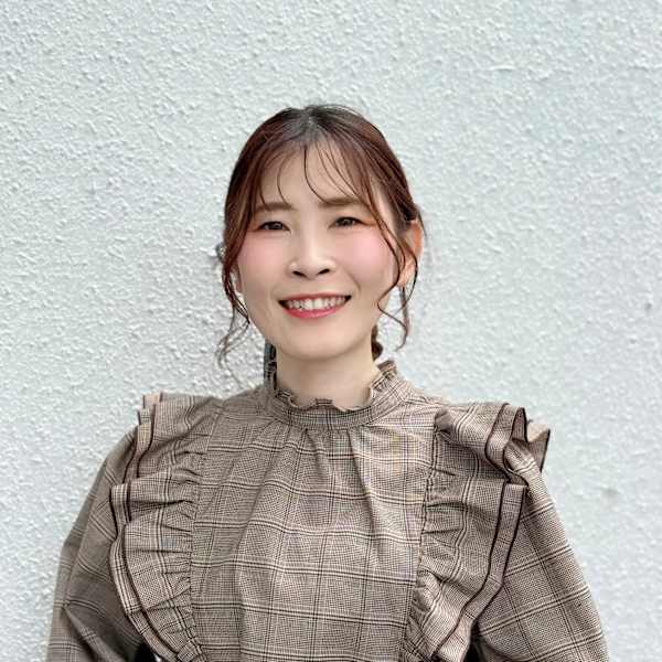 tip・top 成増店【チップタップ ナリマステン】のスタッフ紹介。霞 沙織