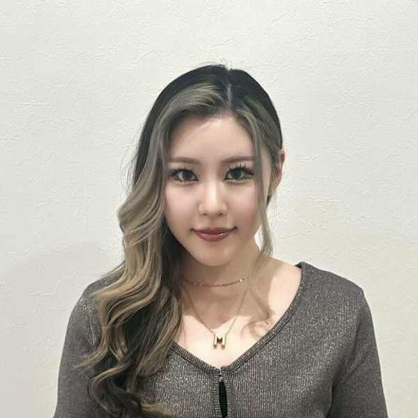 ネイルサロン Zina nail 船橋北口【パラジェル/フィルイン導入】【ネイルサロンジーナネイルフナバシキタグチパラジェルフィルインドウニュウ】のスタッフ紹介。マイ