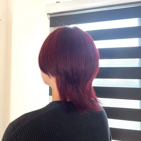 チェリーレッド