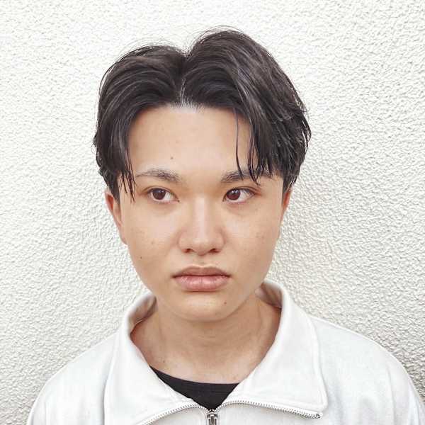 色気と上品さが両立するフェザーショートヘア【目白/ビジネス】|Re:ICE