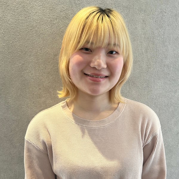 coto 福井大和田店 髪質改善トリートメント&ハイトーンカラー【コト フクイオオワダテン カミシツカイゼントリートメントハイトーンカラー】のスタッフ紹介。勝見 紘子