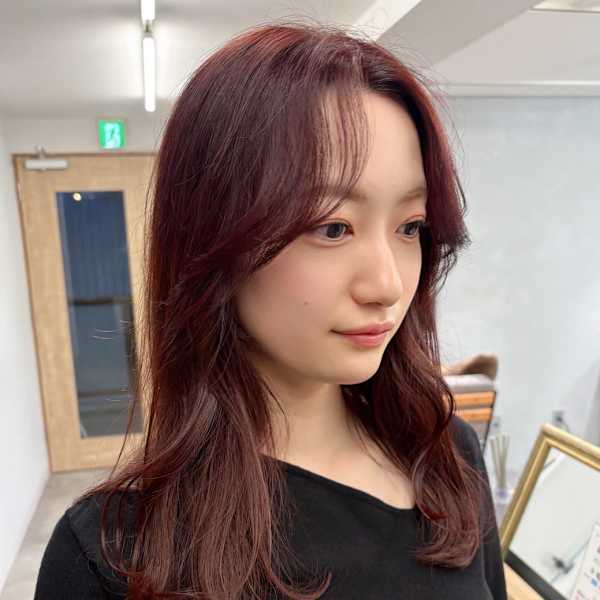 暖色カラーレッドブラウンレイヤーカット*くびれヘア/明大前