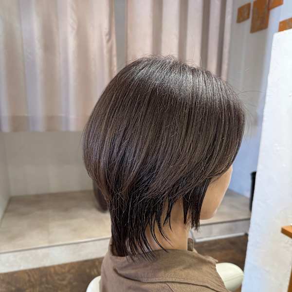 ショートレイヤー|Hair Salon Leaf