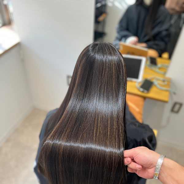 初回来店で圧倒的美髪へ★|髪質改善個室サロン Shapes salon HANARE