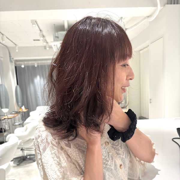 大人デジタルパーマスプレー仕上げ