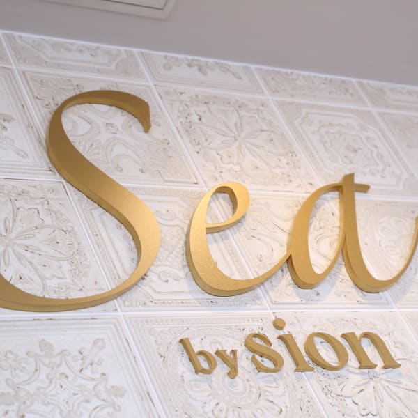 sea by sion【シーバイシオン】のスタッフ紹介。黒羽 留茄