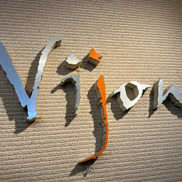 美容室Vijow【ヴィジュ】【ビヨウシツヴィジュ】のスタッフ紹介。鷲見