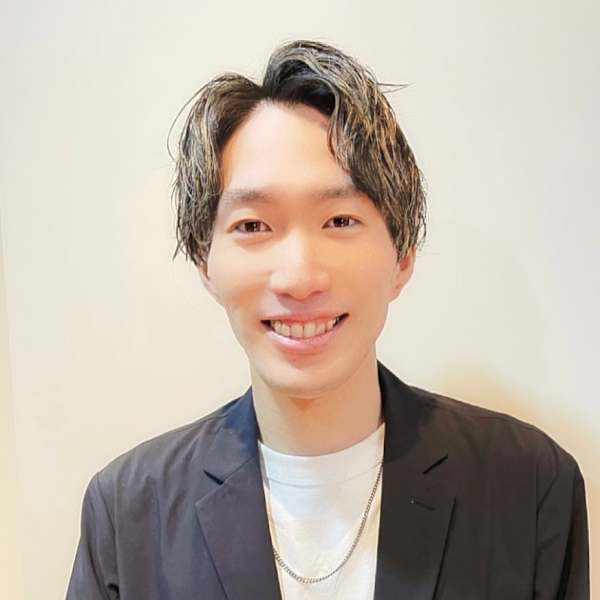 Appias est【アッピアス エスト】のスタッフ紹介。鈴木 淳也