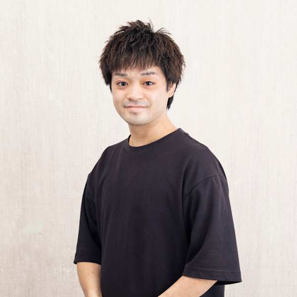 Alushe 心斎橋/なんば/髪質改善/インナーカラー/レイヤーカット【アルーシェ シンサイバシ ナンバ カミシツカイゼン インナーカラー レイヤーカット】のスタッフ紹介。北川 魁人