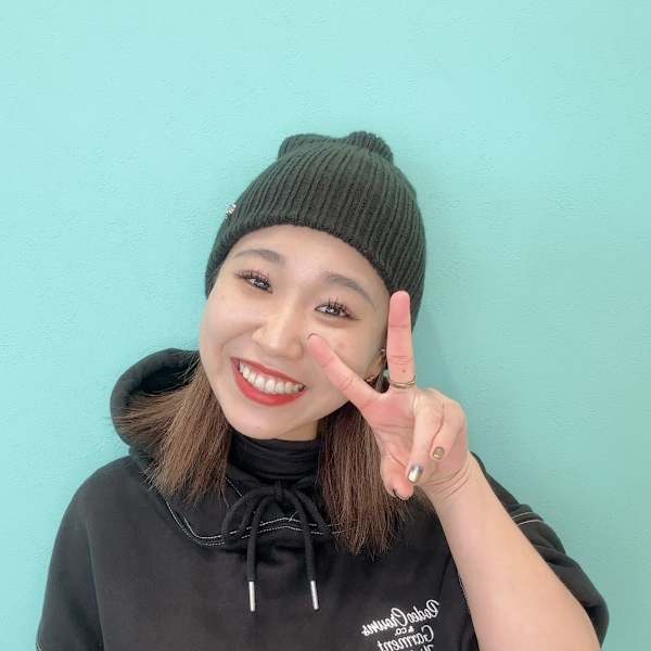 HAIR & MAKE EARTH 熊本嘉島店【ヘアメイクアース クマモトカシマテン】のスタッフ紹介。高岡　杏実