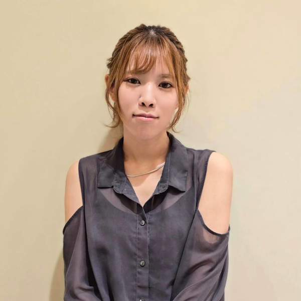 CREA【クレア】のスタッフ紹介。日比野 由季